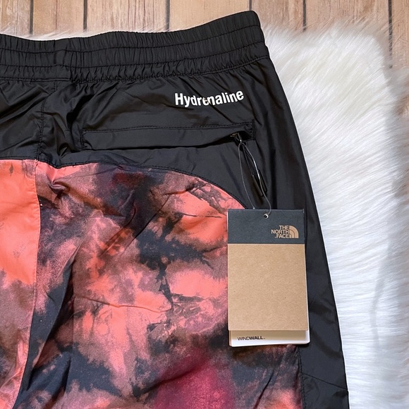 The North Face Women’s Printed Hydrenaline Pants - Picture 5 of 10